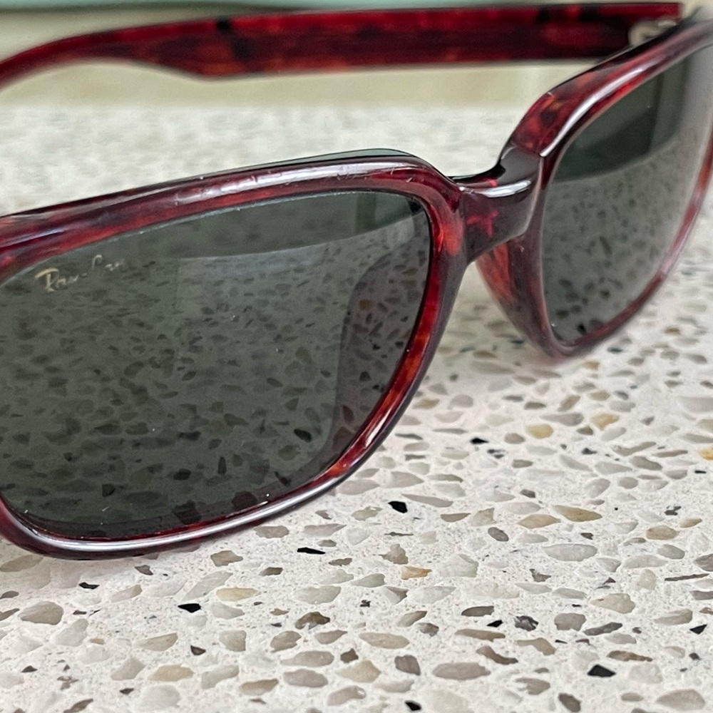 Vintage Ray ban sunglasses.